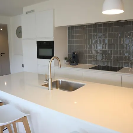 Apartman In With Sea View